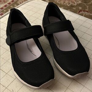 Ryka Black Women's Mary Jane Sneakers/Size 6m
